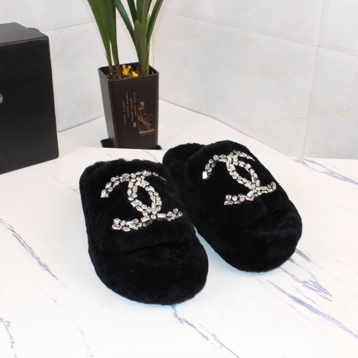 Ch*el slippers